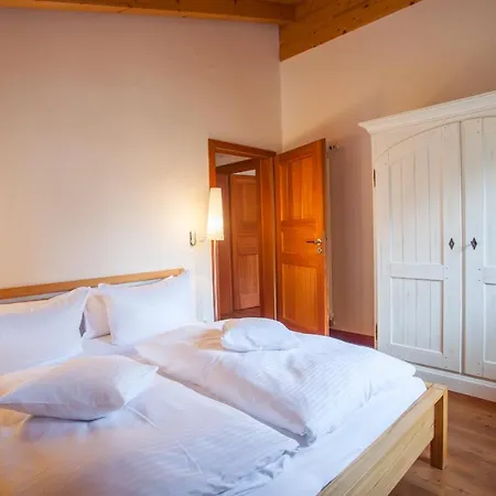 Haus Am Katzenbach 아파트 가르미슈파르텐키르헨